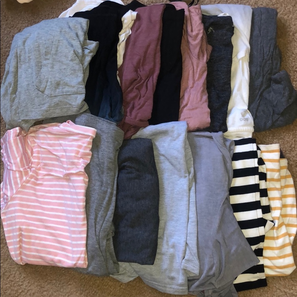 15 pairs of short sleeve tops